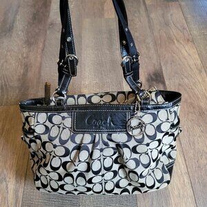 Coach F14281 Signature Black/Grey Pleated East West Gallery Tote EUC